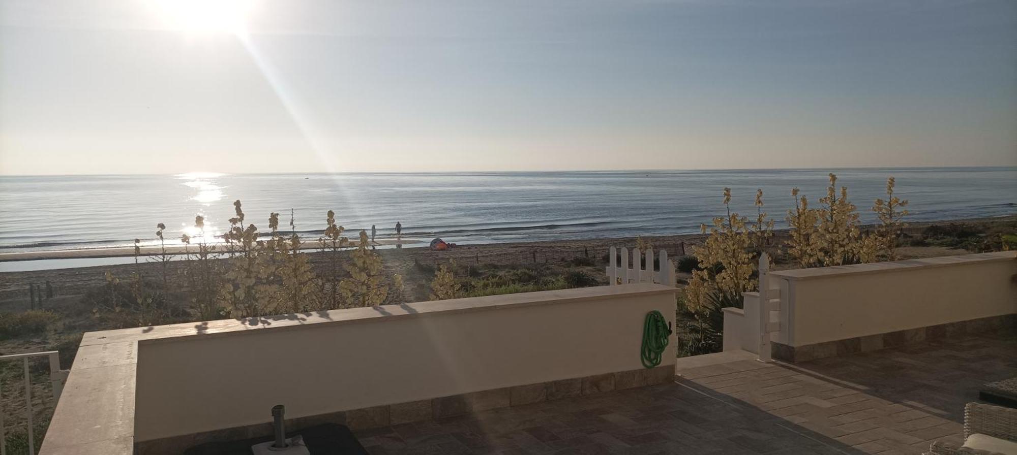 The Suite On The Beach Торваяника Екстериор снимка