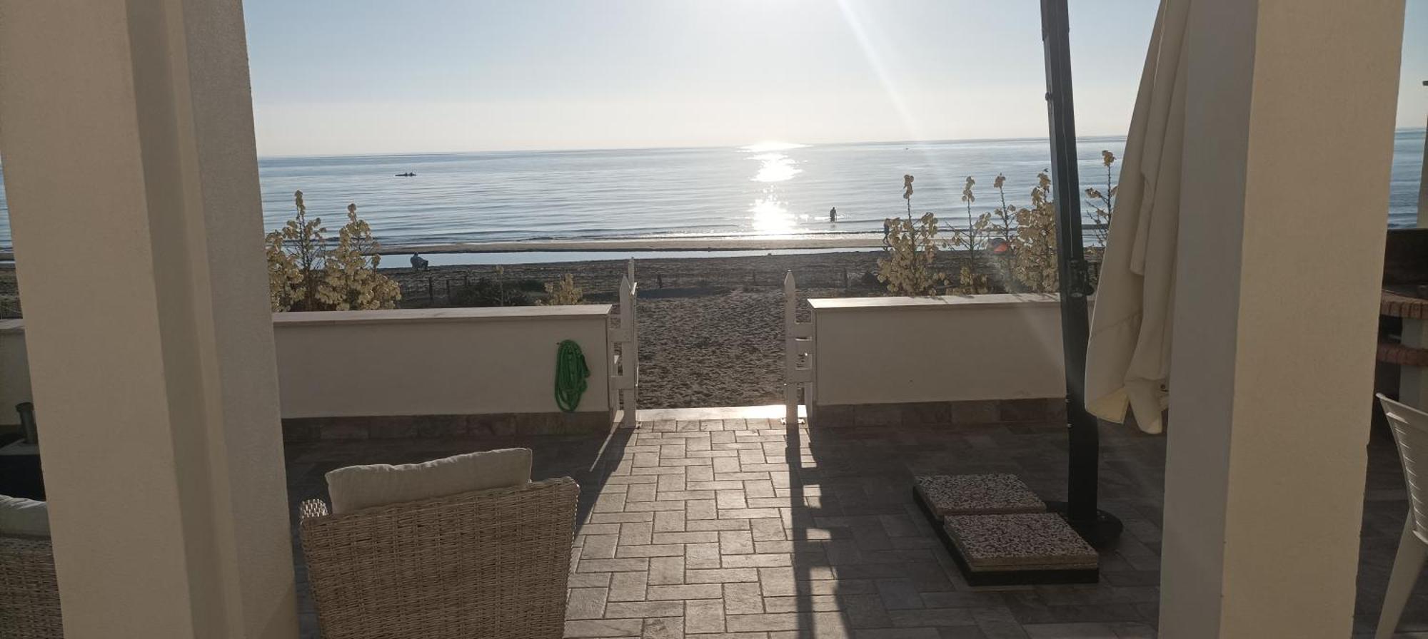 The Suite On The Beach Торваяника Екстериор снимка